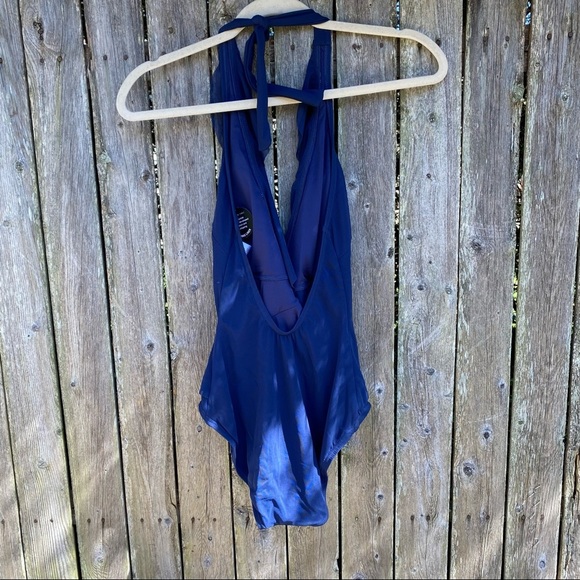 Carmen Marc Valvo Halter Ruffle One Piece Navy Blue Swimsuit Size 4 NWT - Picture 5 of 11